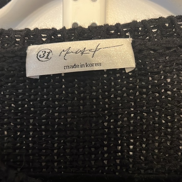 Drapey knit sweater - Picture 2 of 3